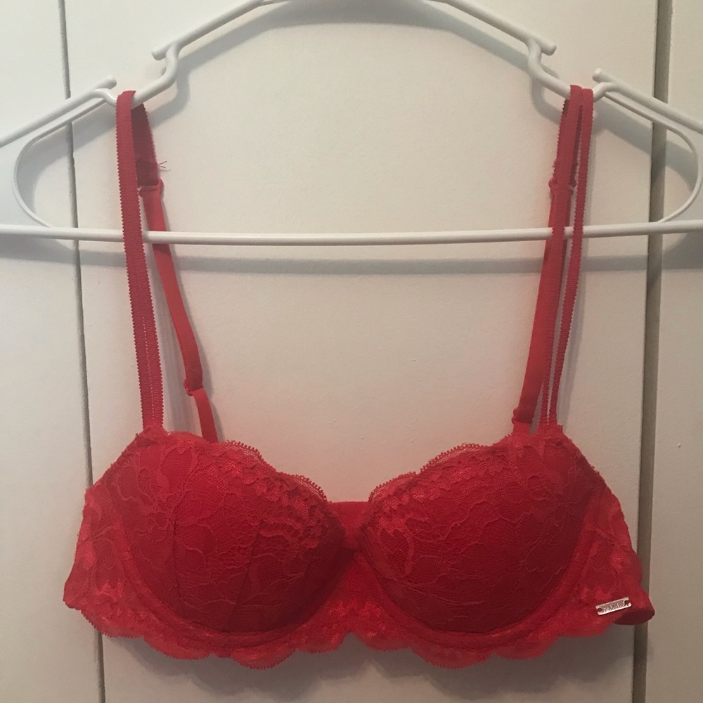 Victoria’s Secret Pink push-up bra 34AA